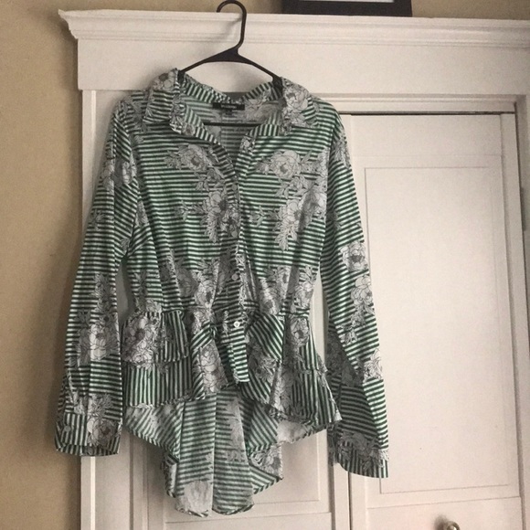 Green & white striped floral hi-lo top - Picture 1 of 3